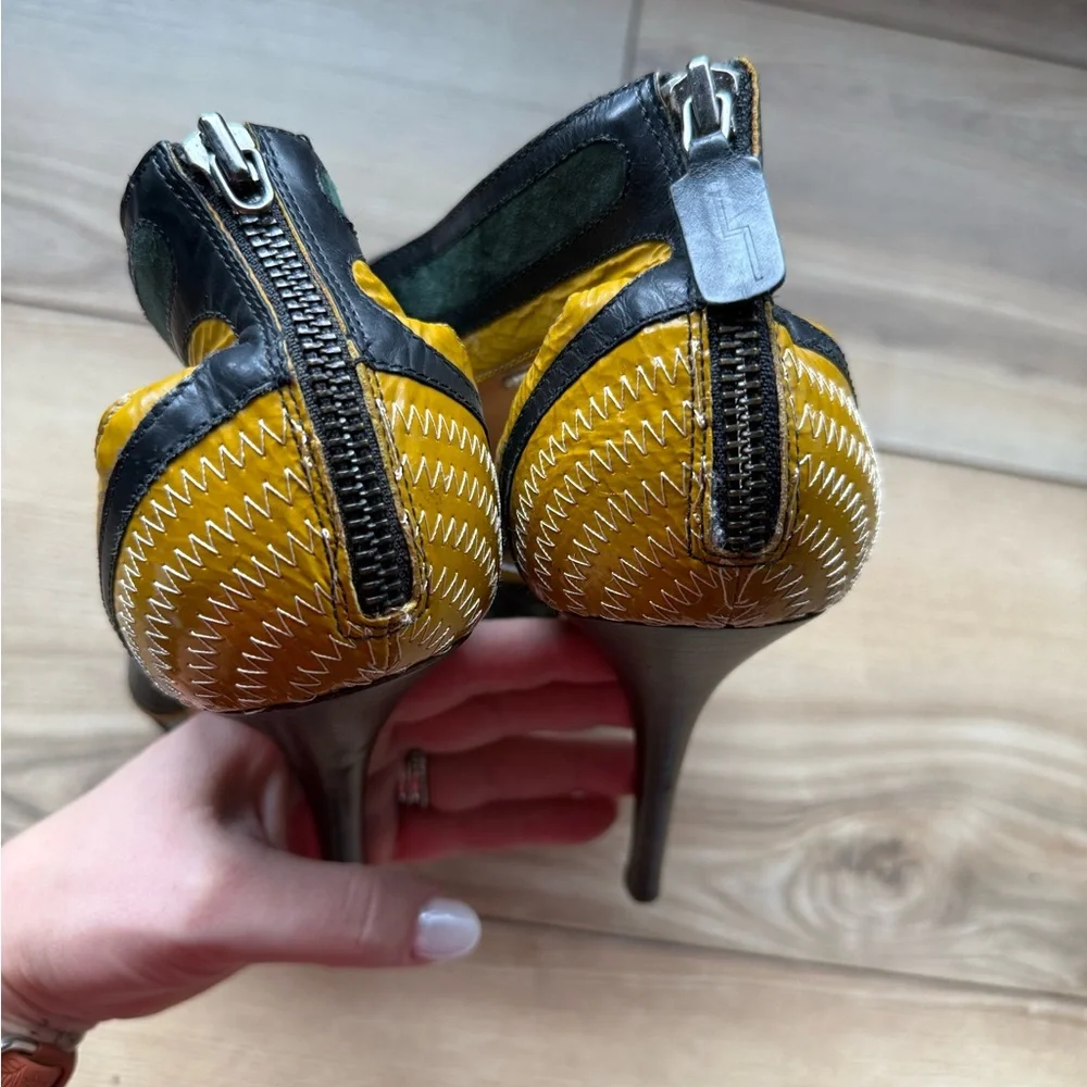 L.A.M.B. Noel Heels - Picture 9 of 11